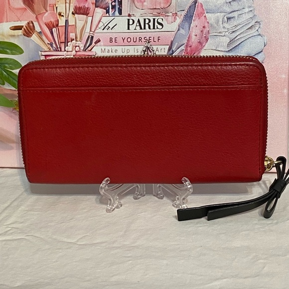 Kate Spade  Vintage and Gorgeous zip around wallet red and gold hardware - Picture 3 of 12